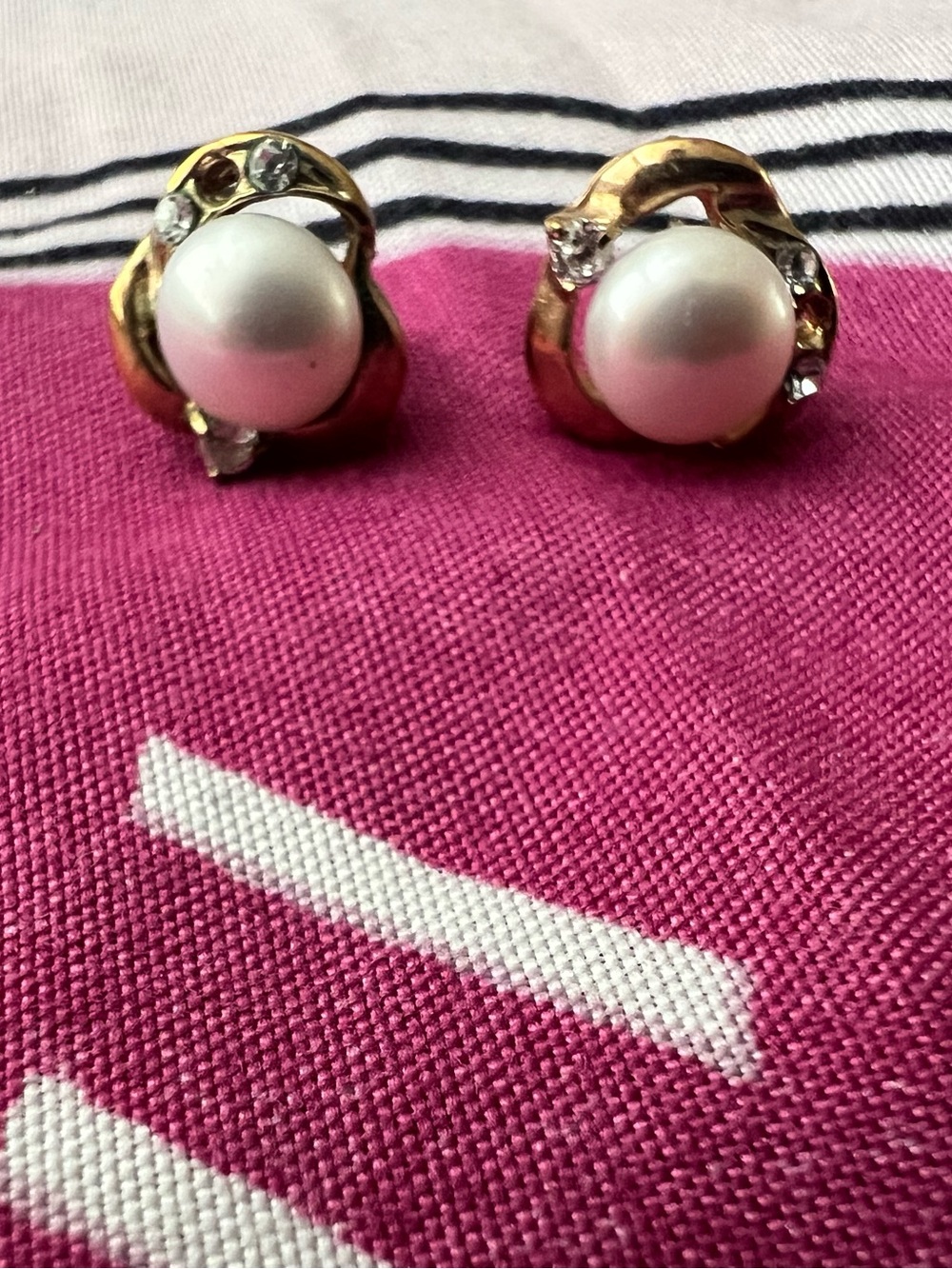 Classic Gold Pearl Stud Earrings with Crystal Accents
